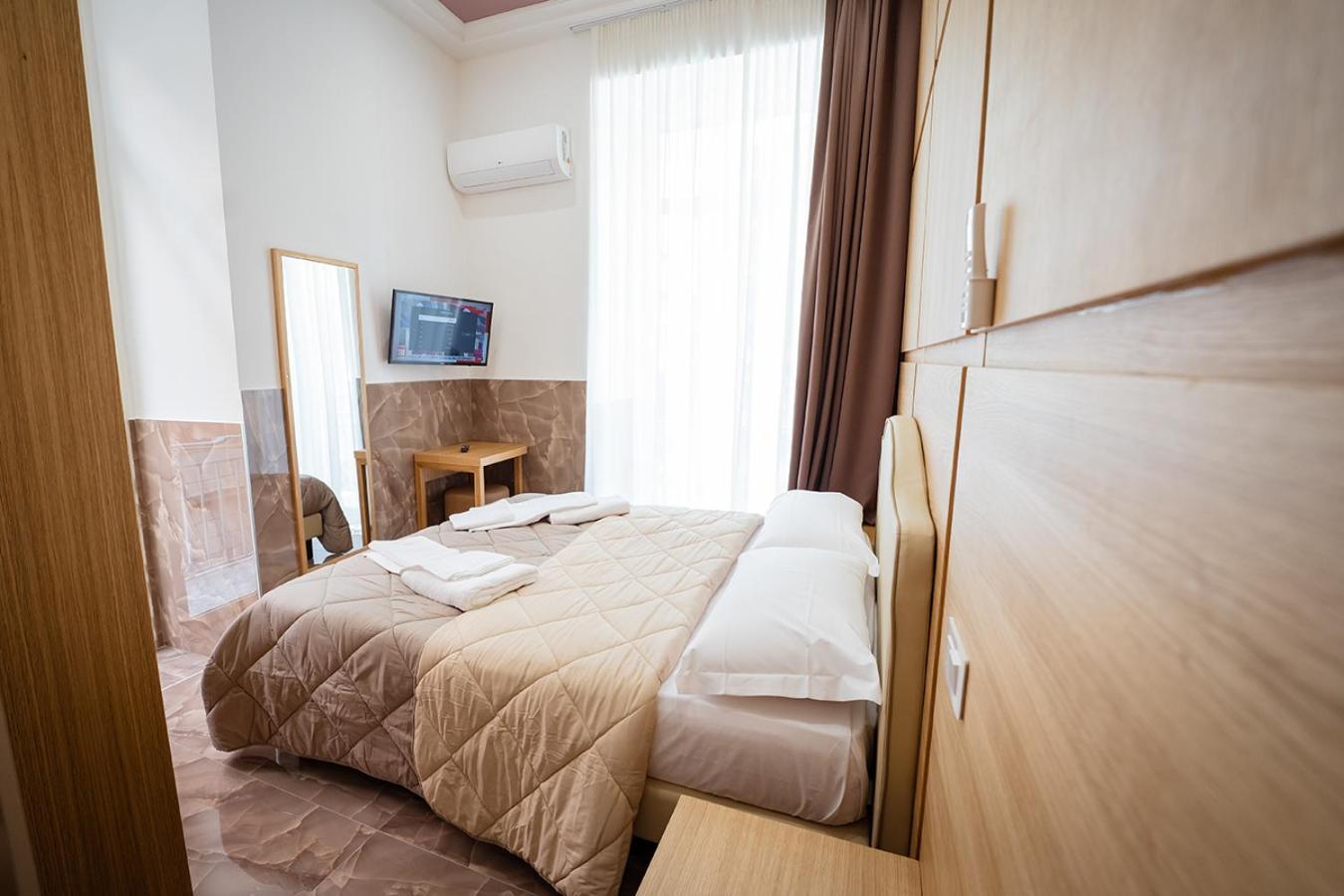 Pc Boutique H Napoli Centro, By Clapa Group Hotell Eksteriør bilde